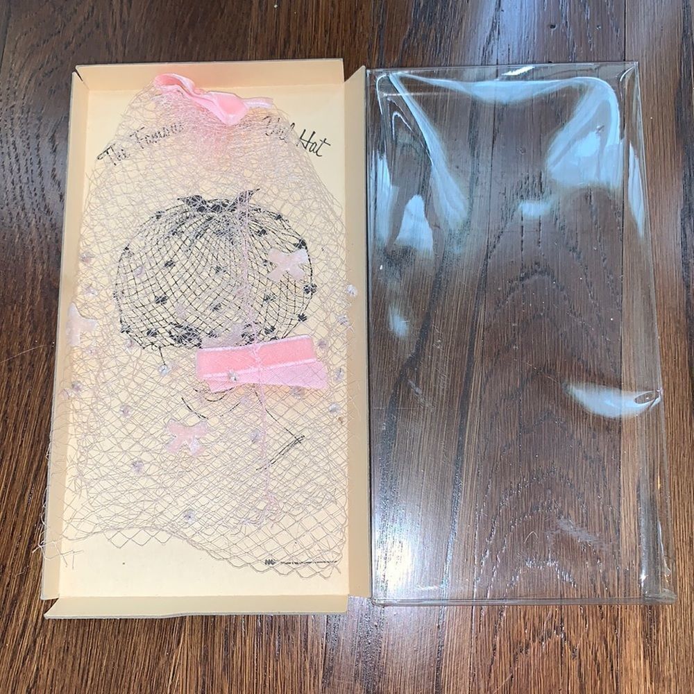 Vtg Kresge pink Glamour veil‎ hat in Original box